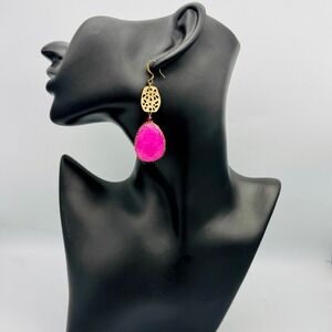 Teardrop Dangle Earring Hot Pink Stone Retro 80s Vintage Gold Filigree Statement